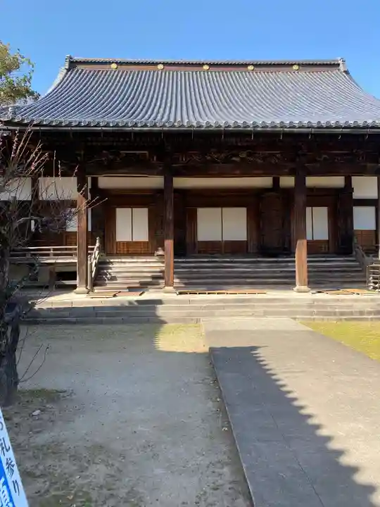善導寺の本殿・本堂