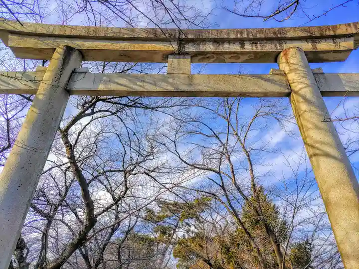 布袋神社(忠魂社)の鳥居
