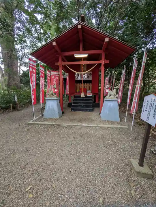 白鬚神社の{uncategorized: "未分類", other: "その他", undefined: "問題あり", building: "その他建物", grave: "お墓", sacred_gate: "鳥居", guardian: "狛犬", statue: "像", buddha: "仏像", history: "歴史", nature: "自然", garden: "庭園", animal: "動物", pagoda: "塔", temizu: "手水舎", mountain_gate: "山門・神門", sanctuary: "本殿・本堂", subordinate: "末社・摂社", art: "芸術", scenery: "景色", jizo: "地蔵", ema: "絵馬", goshuin: "御朱印", omikuji: "おみくじ", items: "授与品その他", amulet: "お守り", goshuincho: "御朱印帳", eats: "食事", festival: "お祭り", votive_dance: "神楽", shichigosan: "七五三参", wedding: "結婚式", experience: "体験その他", initially: "初詣", around: "周辺", anti_infection: "感染症対策"}