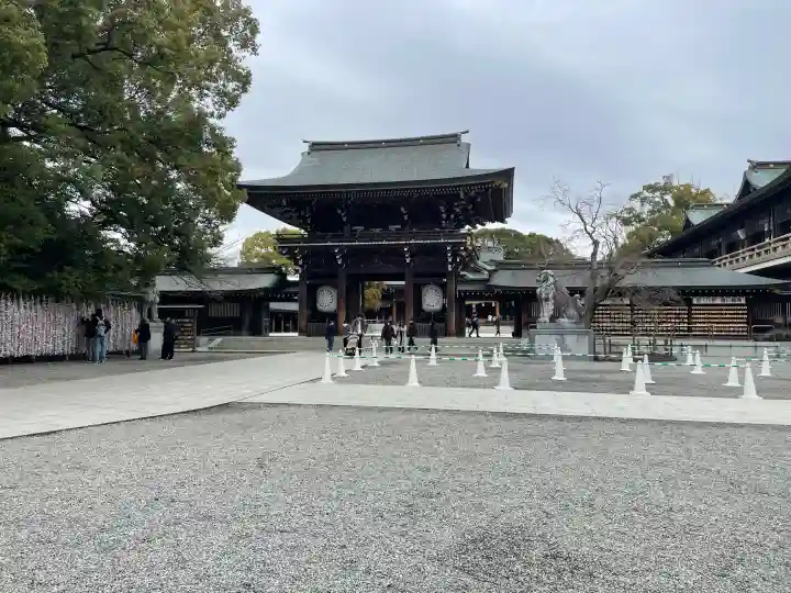 寒川神社の{uncategorized: "未分類", other: "その他", undefined: "問題あり", building: "その他建物", grave: "お墓", sacred_gate: "鳥居", guardian: "狛犬", statue: "像", buddha: "仏像", history: "歴史", nature: "自然", garden: "庭園", animal: "動物", pagoda: "塔", temizu: "手水舎", mountain_gate: "山門・神門", sanctuary: "本殿・本堂", subordinate: "末社・摂社", art: "芸術", scenery: "景色", jizo: "地蔵", ema: "絵馬", goshuin: "御朱印", omikuji: "おみくじ", items: "授与品その他", amulet: "お守り", goshuincho: "御朱印帳", eats: "食事", festival: "お祭り", votive_dance: "神楽", shichigosan: "七五三参", wedding: "結婚式", experience: "体験その他", initially: "初詣", around: "周辺", anti_infection: "感染症対策"}