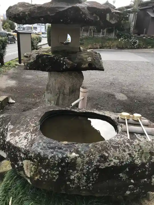 法吉神社の手水舎