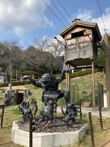 鈴森神社の狛犬