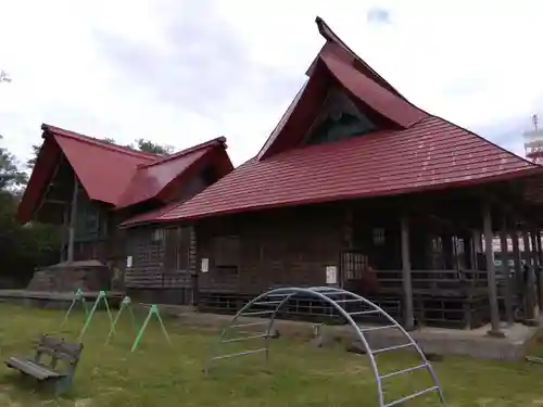 府中八幡宮の本殿