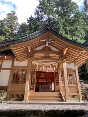 高賀神社の本殿・本堂