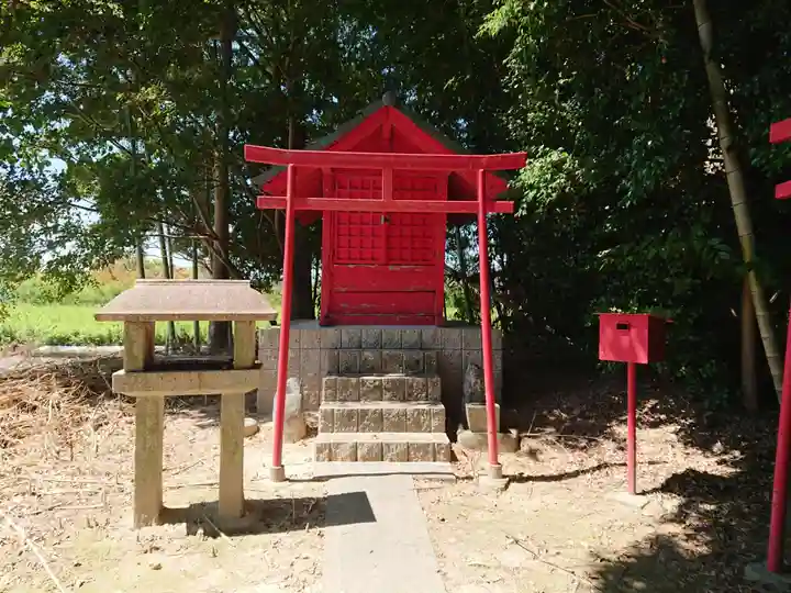 稲荷社(井堀)の末社・摂社