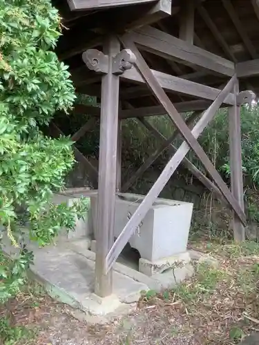 神明神社（野口）の手水舎