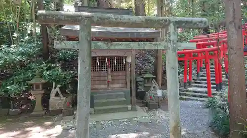 白笹稲荷神社の鳥居