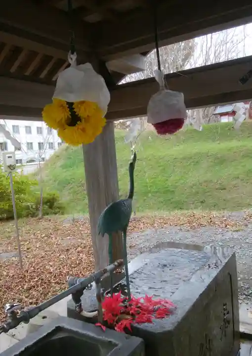 釧路一之宮 厳島神社の手水舎