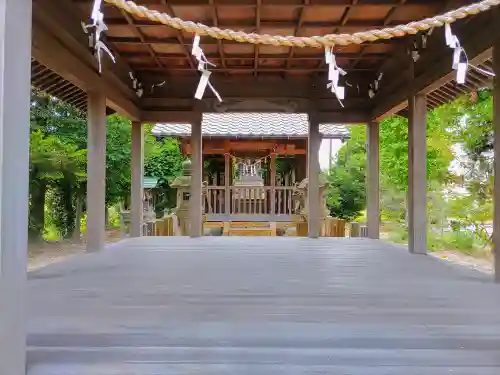 澳津社（一色森山）の本殿・本堂