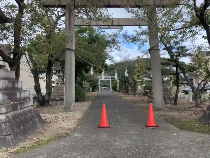 白山神社(木曽川町黒田)の鳥居
