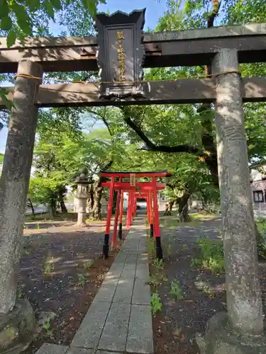 狐ヶ森稲荷神社の鳥居