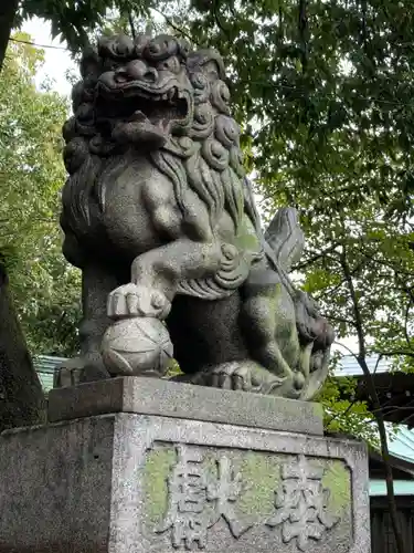 堤治神社の狛犬