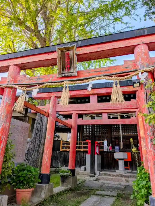 伊佐具神社の{uncategorized: "未分類", other: "その他", undefined: "問題あり", building: "その他建物", grave: "お墓", sacred_gate: "鳥居", guardian: "狛犬", statue: "像", buddha: "仏像", history: "歴史", nature: "自然", garden: "庭園", animal: "動物", pagoda: "塔", temizu: "手水舎", mountain_gate: "山門・神門", sanctuary: "本殿・本堂", subordinate: "末社・摂社", art: "芸術", scenery: "景色", jizo: "地蔵", ema: "絵馬", goshuin: "御朱印", omikuji: "おみくじ", items: "授与品その他", amulet: "お守り", goshuincho: "御朱印帳", eats: "食事", festival: "お祭り", votive_dance: "神楽", shichigosan: "七五三参", wedding: "結婚式", experience: "体験その他", initially: "初詣", around: "周辺", anti_infection: "感染症対策"}