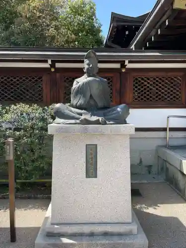 晴明神社の像