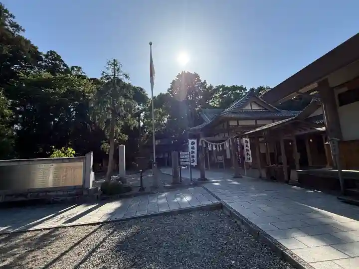 神明神社(石神さん)の{uncategorized: "未分類", other: "その他", undefined: "問題あり", building: "その他建物", grave: "お墓", sacred_gate: "鳥居", guardian: "狛犬", statue: "像", buddha: "仏像", history: "歴史", nature: "自然", garden: "庭園", animal: "動物", pagoda: "塔", temizu: "手水舎", mountain_gate: "山門・神門", sanctuary: "本殿・本堂", subordinate: "末社・摂社", art: "芸術", scenery: "景色", jizo: "地蔵", ema: "絵馬", goshuin: "御朱印", omikuji: "おみくじ", items: "授与品その他", amulet: "お守り", goshuincho: "御朱印帳", eats: "食事", festival: "お祭り", votive_dance: "神楽", shichigosan: "七五三参", wedding: "結婚式", experience: "体験その他", initially: "初詣", around: "周辺", anti_infection: "感染症対策"}