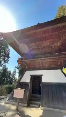 長命寺の{uncategorized: "未分類", other: "その他", undefined: "問題あり", building: "その他建物", grave: "お墓", sacred_gate: "鳥居", guardian: "狛犬", statue: "像", buddha: "仏像", history: "歴史", nature: "自然", garden: "庭園", animal: "動物", pagoda: "塔", temizu: "手水舎", mountain_gate: "山門・神門", sanctuary: "本殿・本堂", subordinate: "末社・摂社", art: "芸術", scenery: "景色", jizo: "地蔵", ema: "絵馬", goshuin: "御朱印", omikuji: "おみくじ", items: "授与品その他", amulet: "お守り", goshuincho: "御朱印帳", eats: "食事", festival: "お祭り", votive_dance: "神楽", shichigosan: "七五三参", wedding: "結婚式", experience: "体験その他", initially: "初詣", around: "周辺", anti_infection: "感染症対策"}