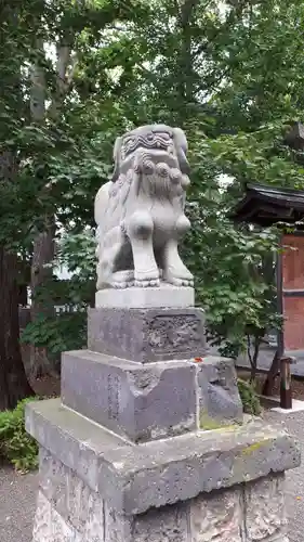 旭川神社の狛犬