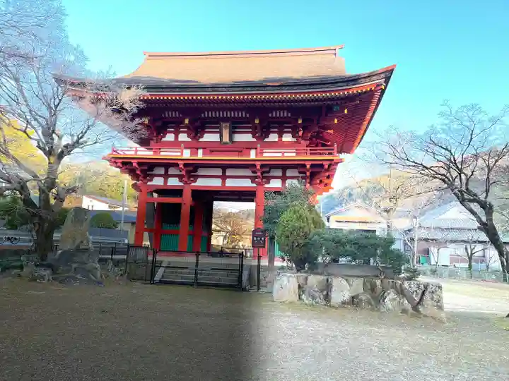瀧山寺の山門・神門