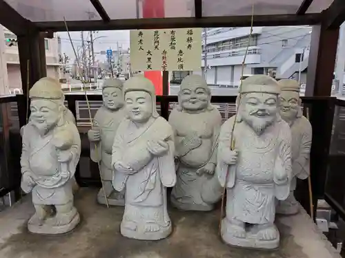 柳原天神社の像