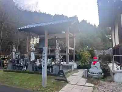 御誕生寺（猫寺）(福井県)