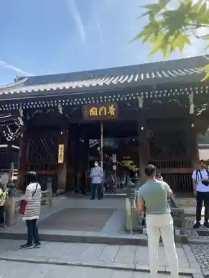 清水寺の山門・神門