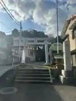 紀伊神社の{uncategorized: "未分類", other: "その他", undefined: "問題あり", building: "その他建物", grave: "お墓", sacred_gate: "鳥居", guardian: "狛犬", statue: "像", buddha: "仏像", history: "歴史", nature: "自然", garden: "庭園", animal: "動物", pagoda: "塔", temizu: "手水舎", mountain_gate: "山門・神門", sanctuary: "本殿・本堂", subordinate: "末社・摂社", art: "芸術", scenery: "景色", jizo: "地蔵", ema: "絵馬", goshuin: "御朱印", omikuji: "おみくじ", items: "授与品その他", amulet: "お守り", goshuincho: "御朱印帳", eats: "食事", festival: "お祭り", votive_dance: "神楽", shichigosan: "七五三参", wedding: "結婚式", experience: "体験その他", initially: "初詣", around: "周辺", anti_infection: "感染症対策"}