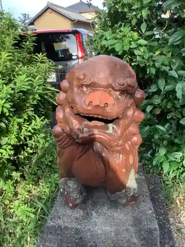 天王社（角崎町）の狛犬