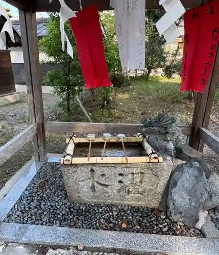 三大神社の{uncategorized: "未分類", other: "その他", undefined: "問題あり", building: "その他建物", grave: "お墓", sacred_gate: "鳥居", guardian: "狛犬", statue: "像", buddha: "仏像", history: "歴史", nature: "自然", garden: "庭園", animal: "動物", pagoda: "塔", temizu: "手水舎", mountain_gate: "山門・神門", sanctuary: "本殿・本堂", subordinate: "末社・摂社", art: "芸術", scenery: "景色", jizo: "地蔵", ema: "絵馬", goshuin: "御朱印", omikuji: "おみくじ", items: "授与品その他", amulet: "お守り", goshuincho: "御朱印帳", eats: "食事", festival: "お祭り", votive_dance: "神楽", shichigosan: "七五三参", wedding: "結婚式", experience: "体験その他", initially: "初詣", around: "周辺", anti_infection: "感染症対策"}