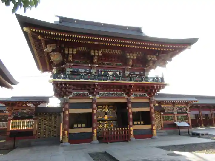 大杉神社の山門・神門