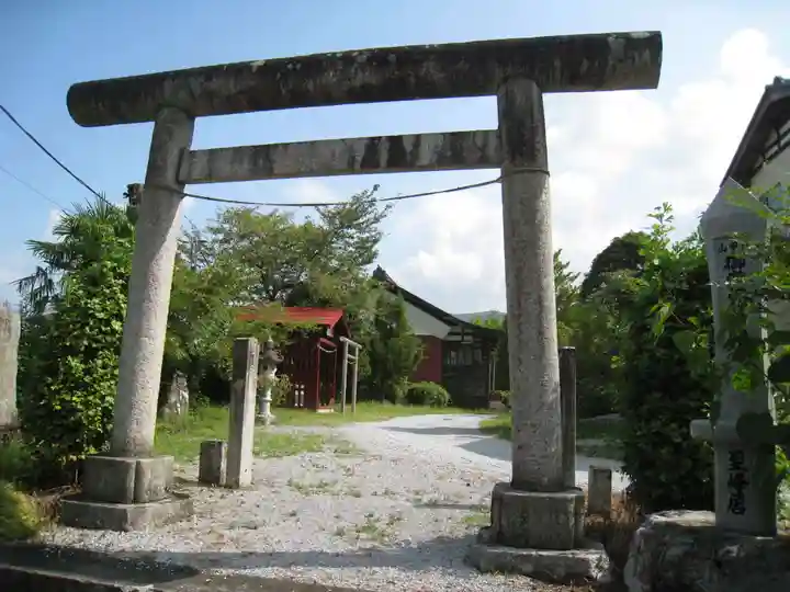 武甲山御嶽神社里宮の鳥居