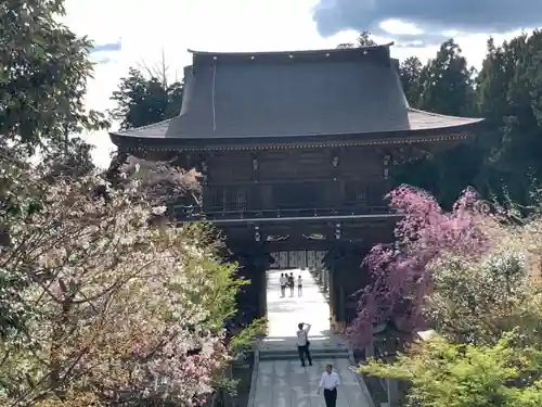 秋葉山本宮 秋葉神社 上社の山門