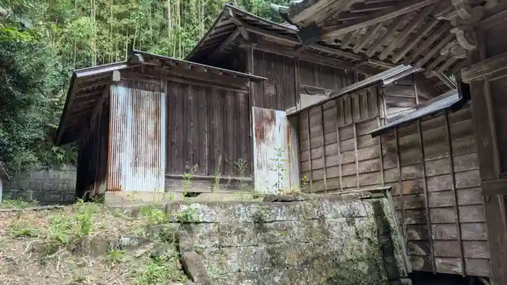 八幡神社の本殿・本堂