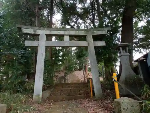 雷神社の鳥居