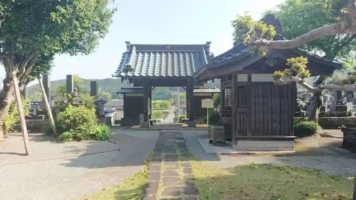 仙年寺の山門・神門