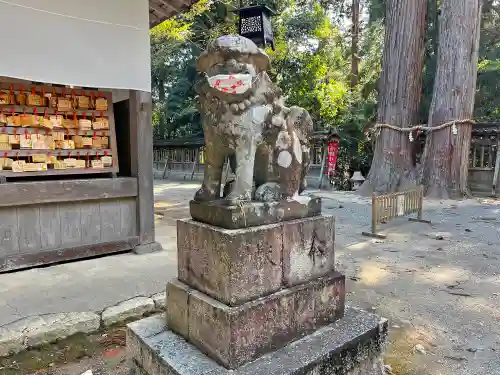 伊和神社の狛犬