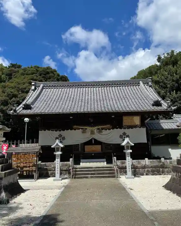 諏訪神社の本殿・本堂