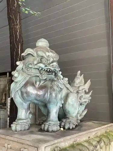 花園神社の狛犬