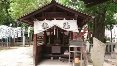 神明社の末社・摂社
