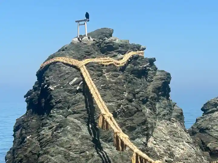 二見興玉神社の{uncategorized: "未分類", other: "その他", undefined: "問題あり", building: "その他建物", grave: "お墓", sacred_gate: "鳥居", guardian: "狛犬", statue: "像", buddha: "仏像", history: "歴史", nature: "自然", garden: "庭園", animal: "動物", pagoda: "塔", temizu: "手水舎", mountain_gate: "山門・神門", sanctuary: "本殿・本堂", subordinate: "末社・摂社", art: "芸術", scenery: "景色", jizo: "地蔵", ema: "絵馬", goshuin: "御朱印", omikuji: "おみくじ", items: "授与品その他", amulet: "お守り", goshuincho: "御朱印帳", eats: "食事", festival: "お祭り", votive_dance: "神楽", shichigosan: "七五三参", wedding: "結婚式", experience: "体験その他", initially: "初詣", around: "周辺", anti_infection: "感染症対策"}