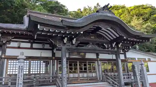 亮昌寺の本殿・本堂