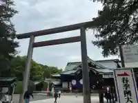 靖國神社の{uncategorized: "未分類", other: "その他", undefined: "問題あり", building: "その他建物", grave: "お墓", sacred_gate: "鳥居", guardian: "狛犬", statue: "像", buddha: "仏像", history: "歴史", nature: "自然", garden: "庭園", animal: "動物", pagoda: "塔", temizu: "手水舎", mountain_gate: "山門・神門", sanctuary: "本殿・本堂", subordinate: "末社・摂社", art: "芸術", scenery: "景色", jizo: "地蔵", ema: "絵馬", goshuin: "御朱印", omikuji: "おみくじ", items: "授与品その他", amulet: "お守り", goshuincho: "御朱印帳", eats: "食事", festival: "お祭り", votive_dance: "神楽", shichigosan: "七五三参", wedding: "結婚式", experience: "体験その他", initially: "初詣", around: "周辺", anti_infection: "感染症対策"}