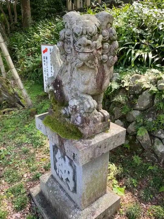 高尾山麓氷川神社(東京都)