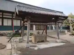 渭信寺の手水