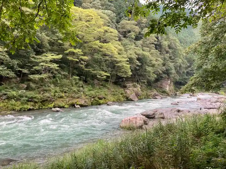 武蔵御嶽神社の周辺
