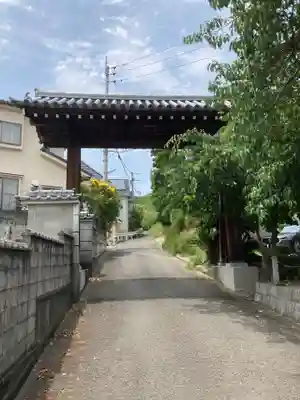 大宝寺の山門・神門