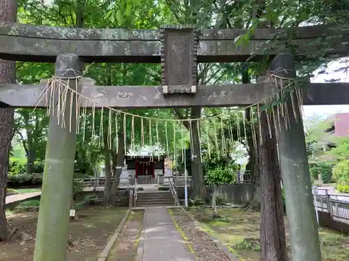 粕谷八幡神社の{uncategorized: "未分類", other: "その他", undefined: "問題あり", building: "その他建物", grave: "お墓", sacred_gate: "鳥居", guardian: "狛犬", statue: "像", buddha: "仏像", history: "歴史", nature: "自然", garden: "庭園", animal: "動物", pagoda: "塔", temizu: "手水舎", mountain_gate: "山門・神門", sanctuary: "本殿・本堂", subordinate: "末社・摂社", art: "芸術", scenery: "景色", jizo: "地蔵", ema: "絵馬", goshuin: "御朱印", omikuji: "おみくじ", items: "授与品その他", amulet: "お守り", goshuincho: "御朱印帳", eats: "食事", festival: "お祭り", votive_dance: "神楽", shichigosan: "七五三参", wedding: "結婚式", experience: "体験その他", initially: "初詣", around: "周辺", anti_infection: "感染症対策"}