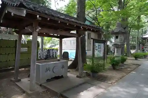 丸子山王日枝神社の手水舎