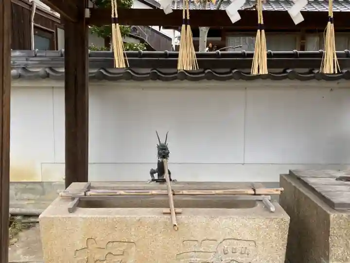 淡河八幡神社の手水舎