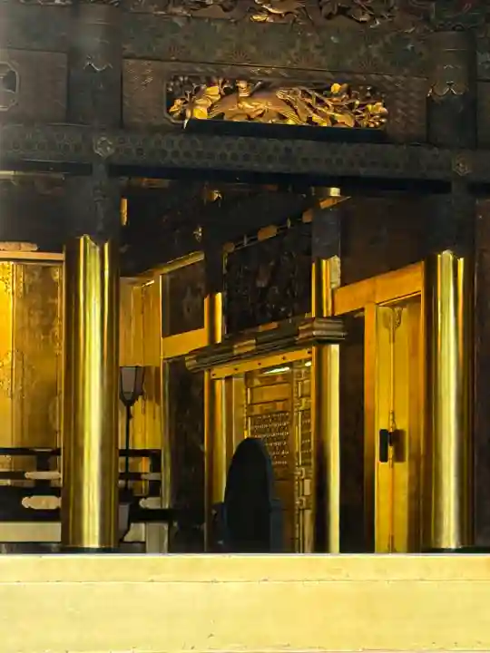 上野東照宮の{uncategorized: "未分類", other: "その他", undefined: "問題あり", building: "その他建物", grave: "お墓", sacred_gate: "鳥居", guardian: "狛犬", statue: "像", buddha: "仏像", history: "歴史", nature: "自然", garden: "庭園", animal: "動物", pagoda: "塔", temizu: "手水舎", mountain_gate: "山門・神門", sanctuary: "本殿・本堂", subordinate: "末社・摂社", art: "芸術", scenery: "景色", jizo: "地蔵", ema: "絵馬", goshuin: "御朱印", omikuji: "おみくじ", items: "授与品その他", amulet: "お守り", goshuincho: "御朱印帳", eats: "食事", festival: "お祭り", votive_dance: "神楽", shichigosan: "七五三参", wedding: "結婚式", experience: "体験その他", initially: "初詣", around: "周辺", anti_infection: "感染症対策"}