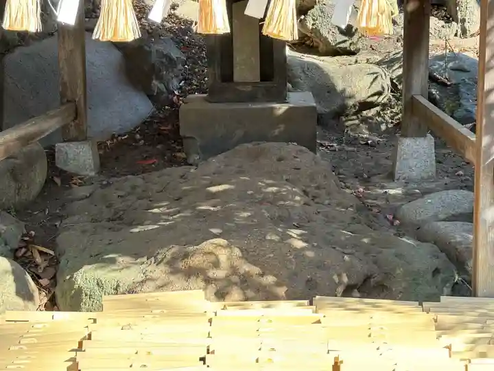 素盞雄神社の{uncategorized: "未分類", other: "その他", undefined: "問題あり", building: "その他建物", grave: "お墓", sacred_gate: "鳥居", guardian: "狛犬", statue: "像", buddha: "仏像", history: "歴史", nature: "自然", garden: "庭園", animal: "動物", pagoda: "塔", temizu: "手水舎", mountain_gate: "山門・神門", sanctuary: "本殿・本堂", subordinate: "末社・摂社", art: "芸術", scenery: "景色", jizo: "地蔵", ema: "絵馬", goshuin: "御朱印", omikuji: "おみくじ", items: "授与品その他", amulet: "お守り", goshuincho: "御朱印帳", eats: "食事", festival: "お祭り", votive_dance: "神楽", shichigosan: "七五三参", wedding: "結婚式", experience: "体験その他", initially: "初詣", around: "周辺", anti_infection: "感染症対策"}